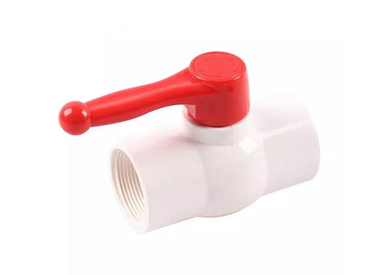 2 ทางตรงผ่านประเภทมือ PVC วาล์วลูกกลอง UPVC การควบคุมการไหลของน้ํา